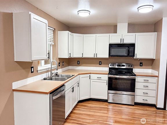 2nd image of 4919 106th Street NE