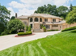 225 Laurel Lake Ln, Pittsburgh, PA 15238