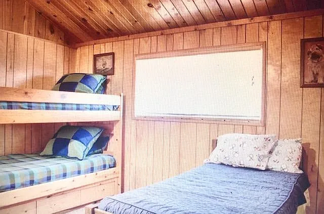 226 Leonard Ln — Photo 16