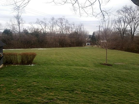 3rd image of 27 Dazey Dr