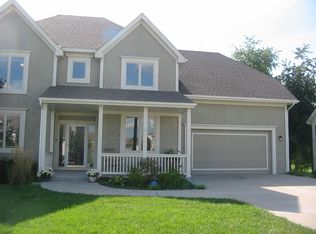 7422 N Manchester Ave, Kansas City, MO 64158
