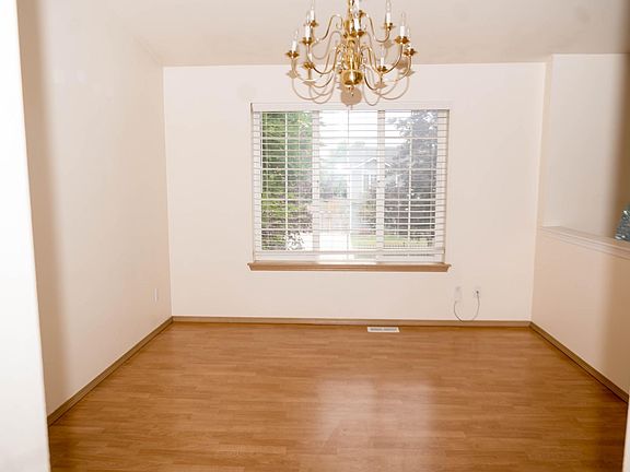 4th image of 1104 126th Street Ct E