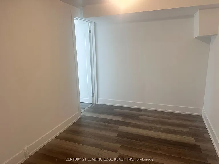 4 Randane Dr #BASEMENT — Photo 10