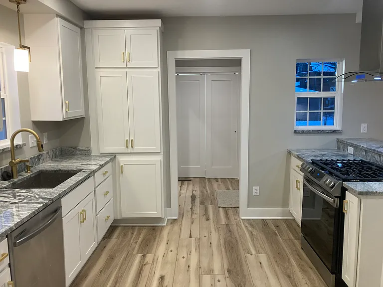 1023 Quimby St — Photo 8