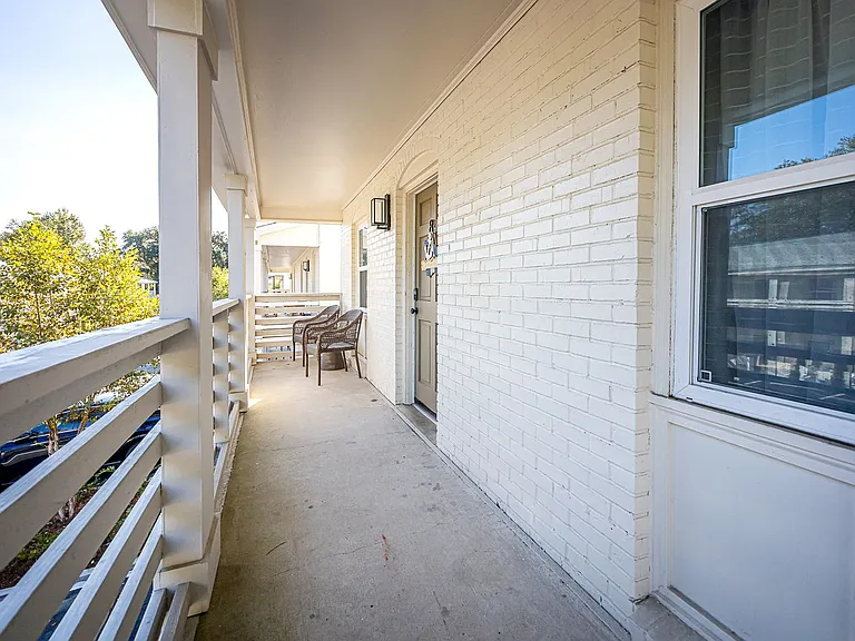 114 Ethel Cir #8 — Photo 2