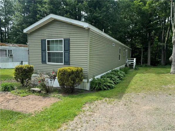 681 County Route 54, Pennellville, NY 13132