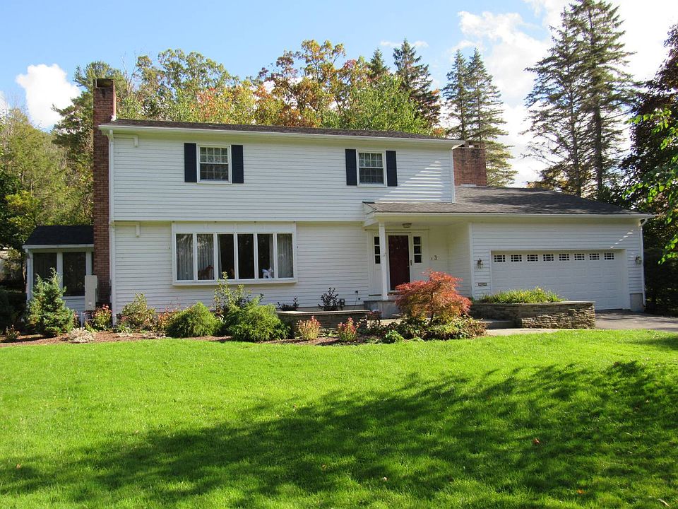 1st image of 3 Fernleigh Dr