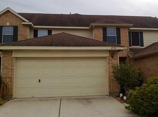 4530 Park Trail Ln, Pasadena, TX 77505