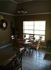 3rd image of 4211 Parkridge Dr