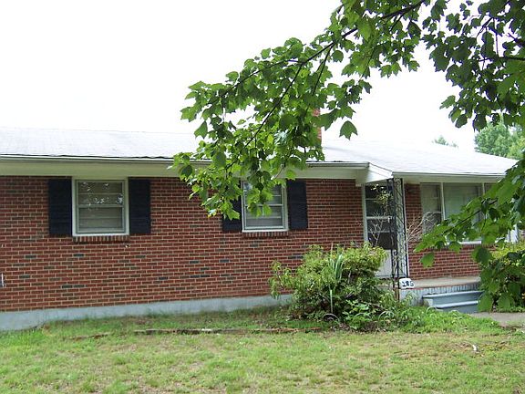 2nd image of 285 Riceville Rd