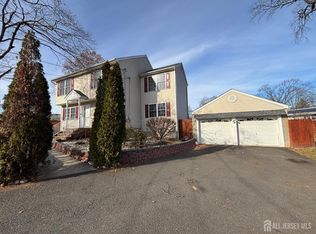 921 Walnut St, Piscataway, NJ