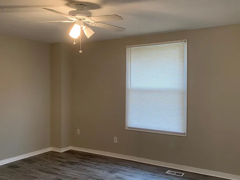 2nd bathroom
