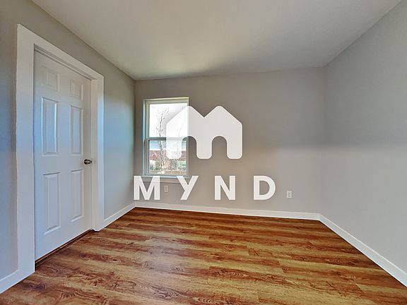 5th image of 4112 Majestic St Unit B