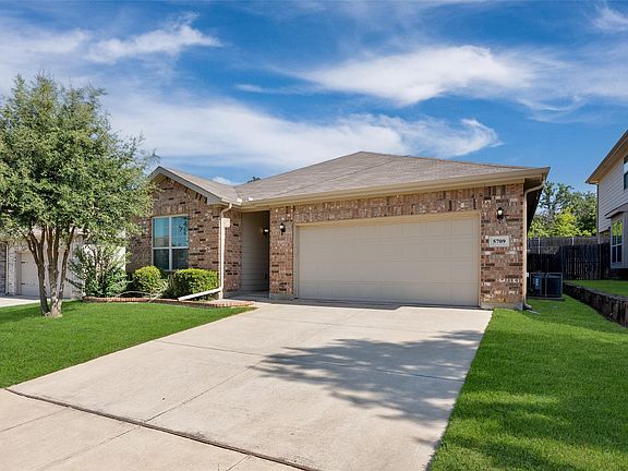 2nd image of 5709 Del Rey Dr