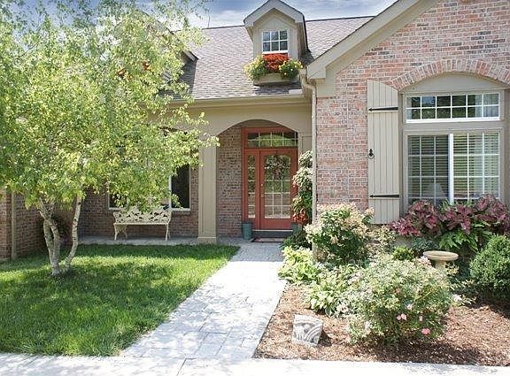 3rd image of 159 Saint Annes Dr