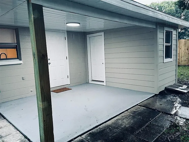 5323 Satsuma Dr — Photo 34