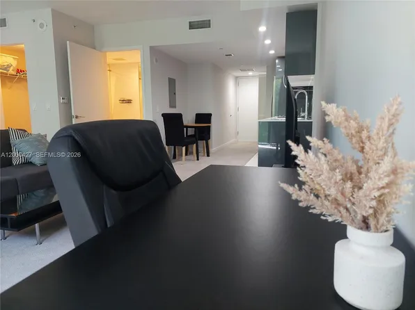 31 SE 6th St, Miami, FL