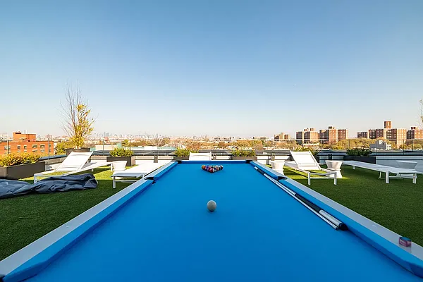 Rented by Joel Scharf, LREB | media 24