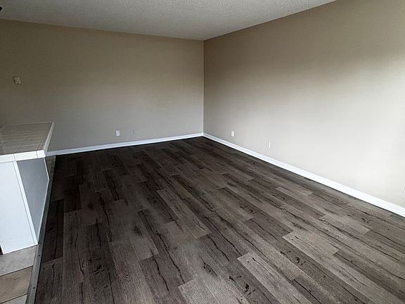 2nd image of 1146-1152 N Magnolia Ave #1146-16