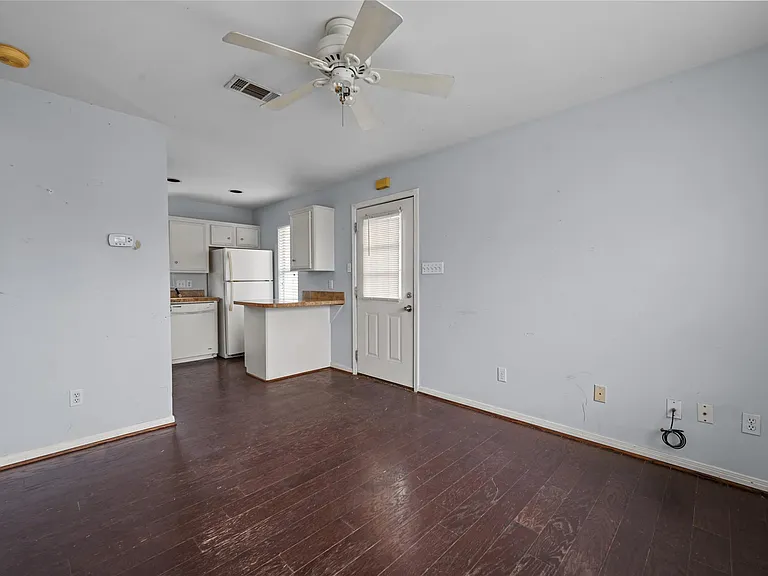 2142 Sul Ross St #A — Photo 11