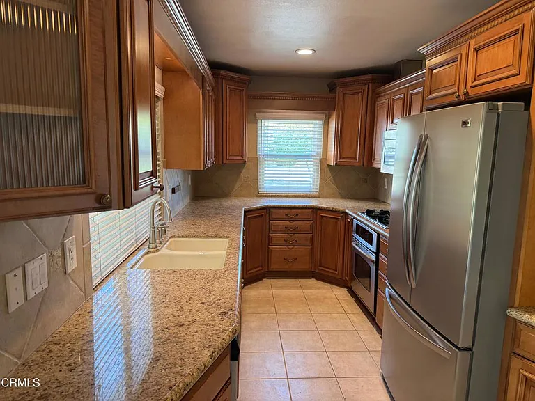 2093 Vera Ct — Photo 3
