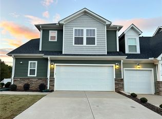 112 Greensdale Ln, Easley, SC 29642