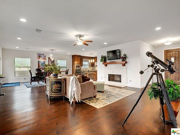 5th image of 15104 General Williamson Dr