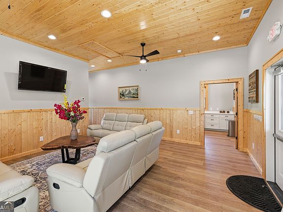 5th image of 527 Saunders Rd Lot 24