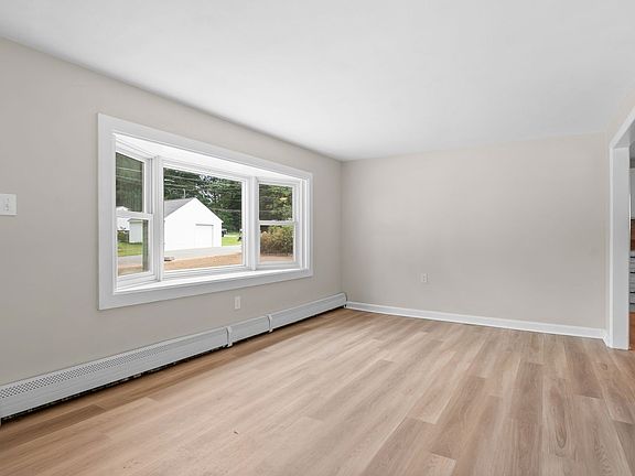3rd image of 7 Smith St
