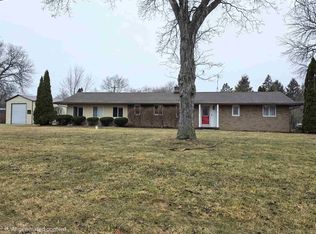 1134 Cayuga Dr, Grand Blanc, MI 48439