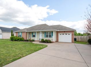 137 Stanley Dr, Gallatin, TN 37066