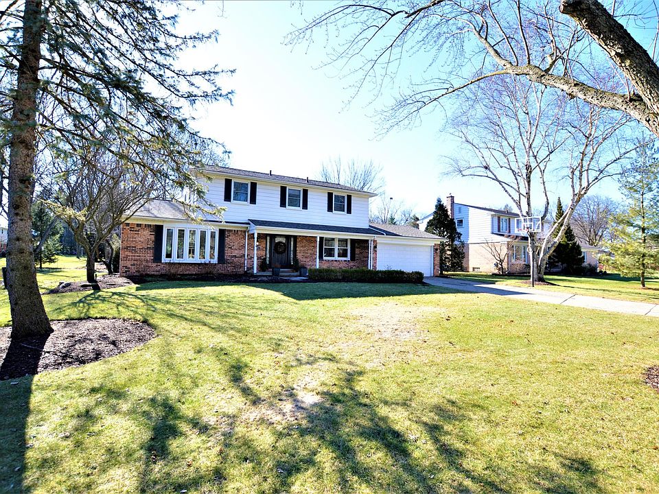1st image of 42215 Ladywood Dr