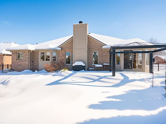 2nd image of 49105 Morning Glory Dr