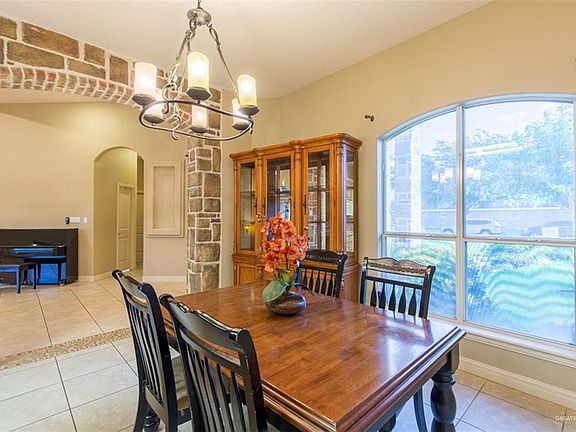 5th image of 2705 Northgate Ln