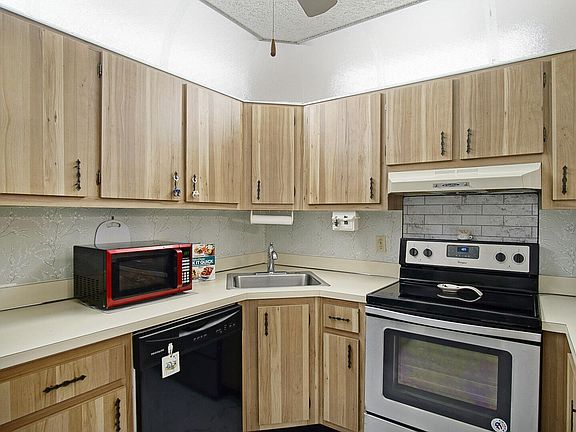 5th image of 5930 Whispering Pine Way #C-2