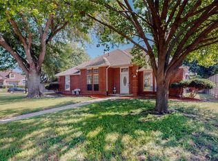 1701 Lordsburg Dr, Garland, TX 75040