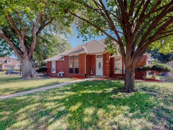 1701 Lordsburg Dr, Garland, TX 75040