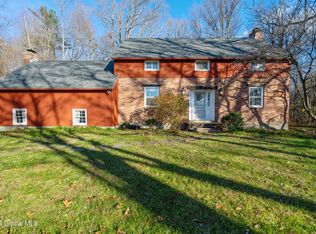 11 Doris Dr, Glenville, NY 12302