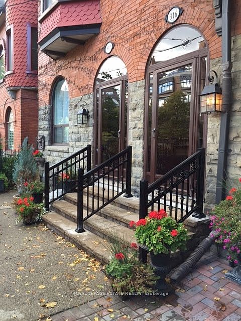 1st image of 314 Avenue Rd #B