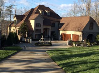 821 Cooks Cove Rdg, Clover, SC 29710