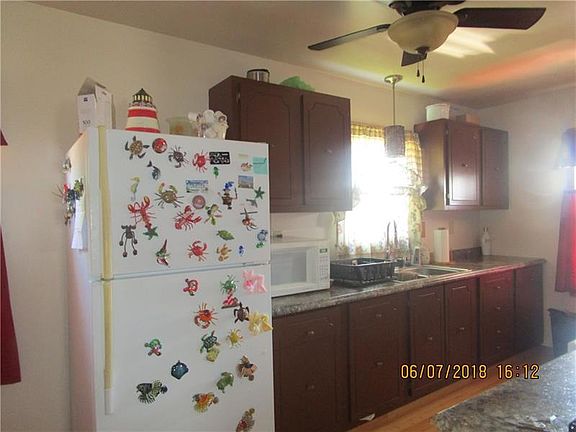 3rd image of 705 Depot St