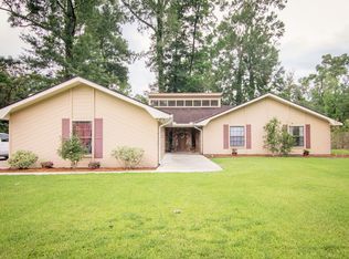 827 Richard Rd, Lake Charles, LA 70611