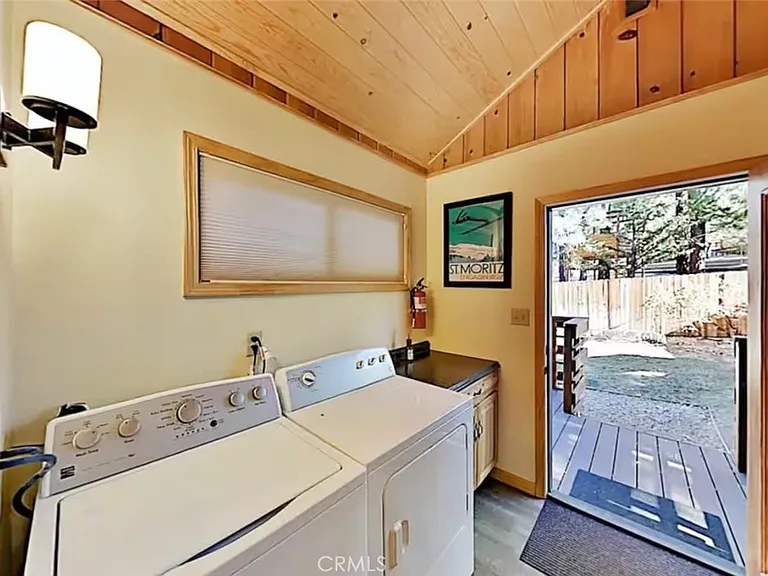 637 Saint Moritz Dr — Photo 19
