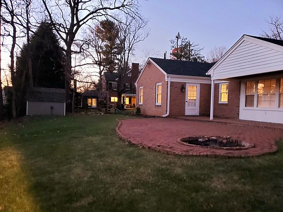 3rd image of 13035 Gordon Cir