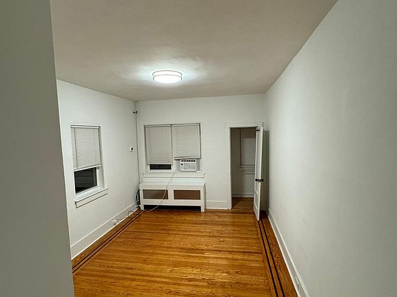 5th image of 1910 E Passyunk Ave #2