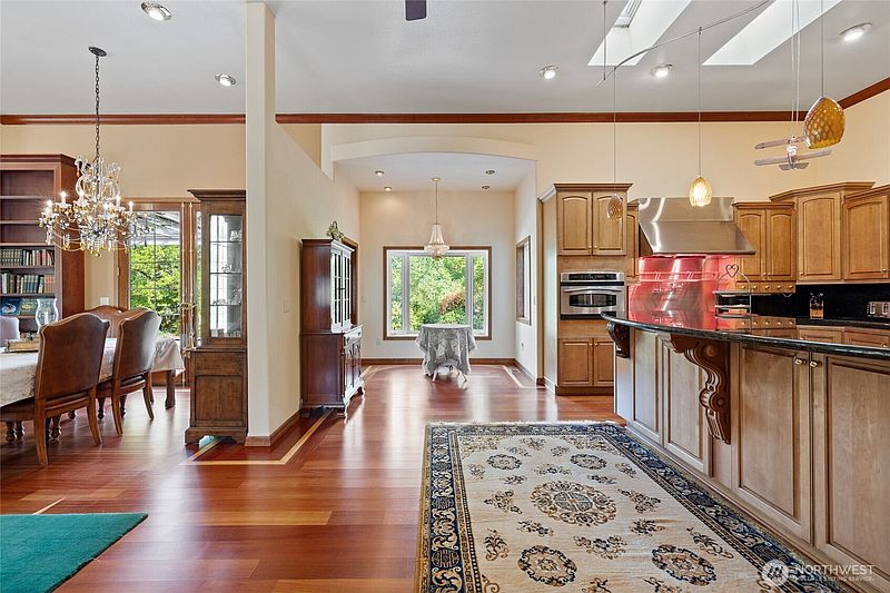 3rd image of 43103 Hilligoss Lane E