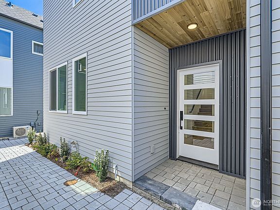 2nd image of 8471 Seward Park Avenue S