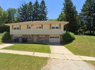 401 Freeman St #403, Waukesha, WI 53189