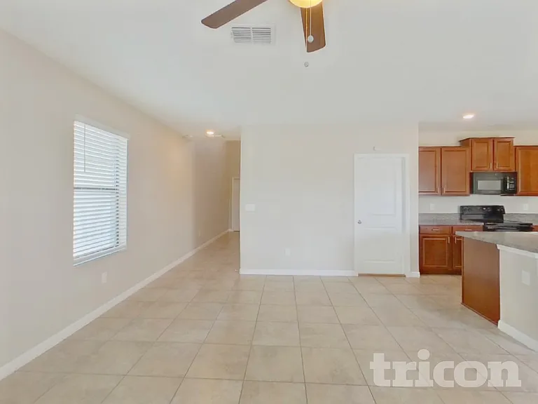 11115 Hudson Hills Ln — Photo 3