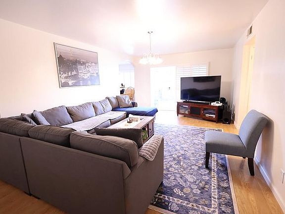 3rd image of 3588 Payne Ave APT 6